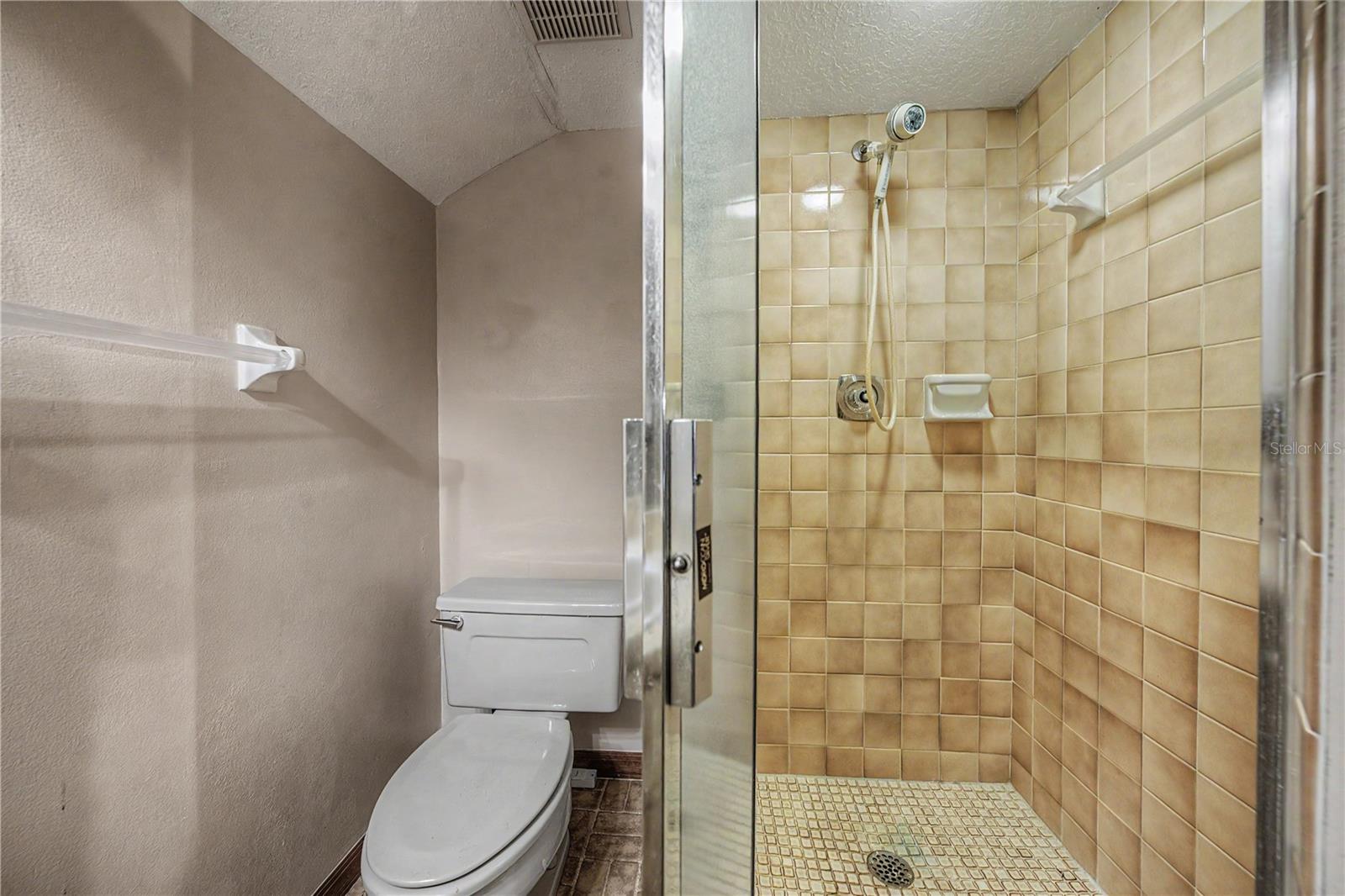 2160 Laurence Dr, Clearwater, FL, 33764, USA, 6 Bedrooms Bedrooms, ,5 BathroomsBathrooms,Residential,Contingent,2160 Laurence Dr,TB8519918
