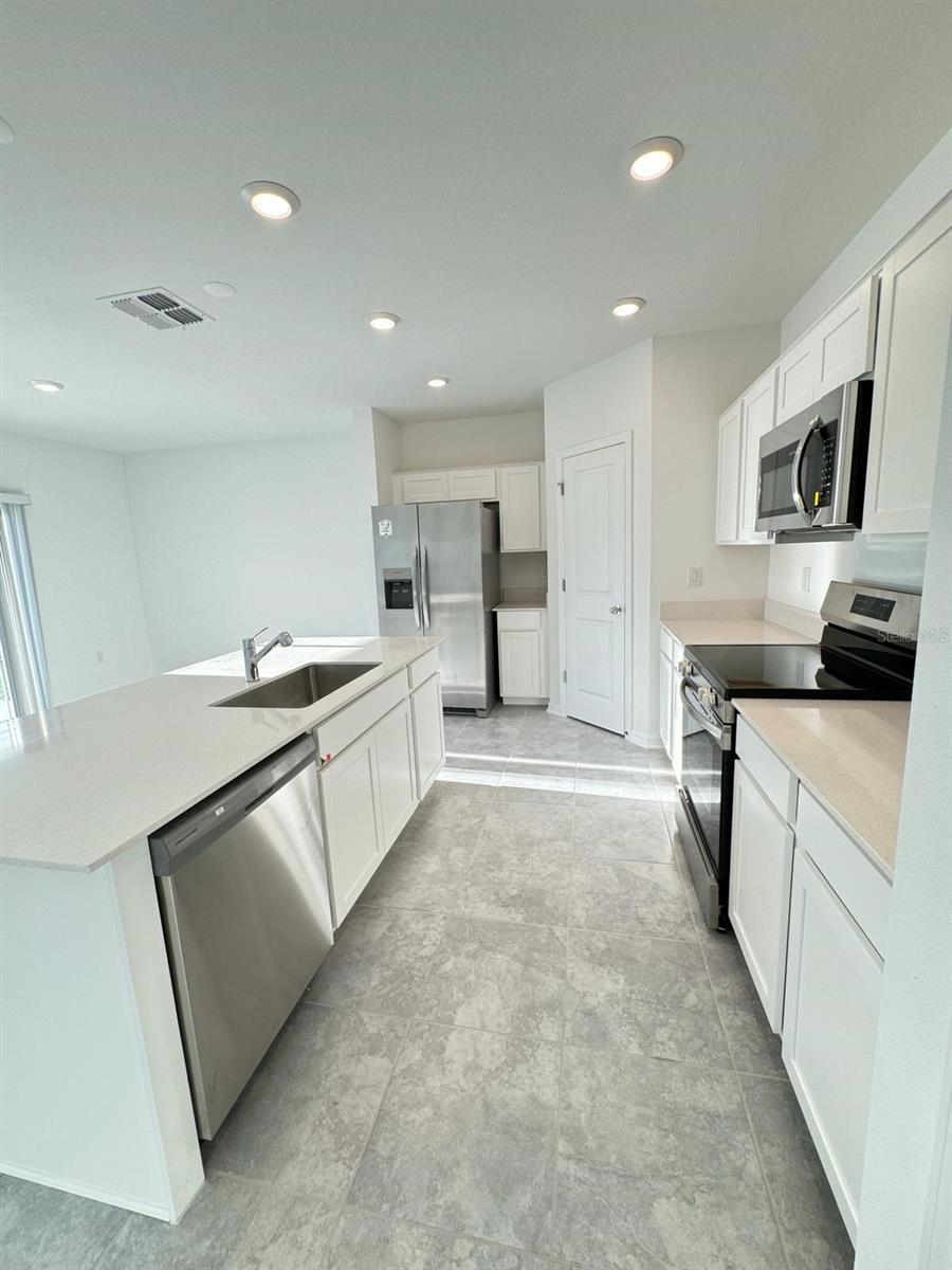 PEACE CRK RESERVE - Residential Lease