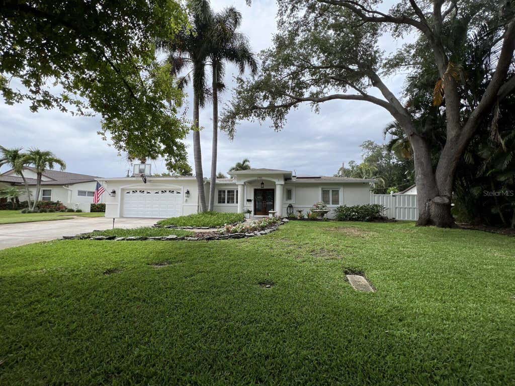 Photo of 146 Giralda Boulevard NE, St Petersburg, FL 33704 (MLS # O6435648)