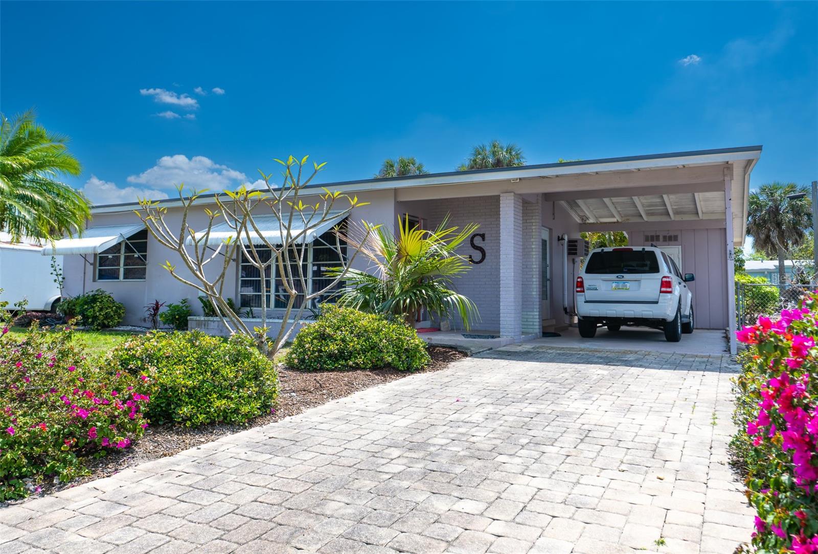 22481 HERNANDO AVENUE, PORT CHARLOTTE, FL, 33952 1 22481 HERNANDO AVENUE