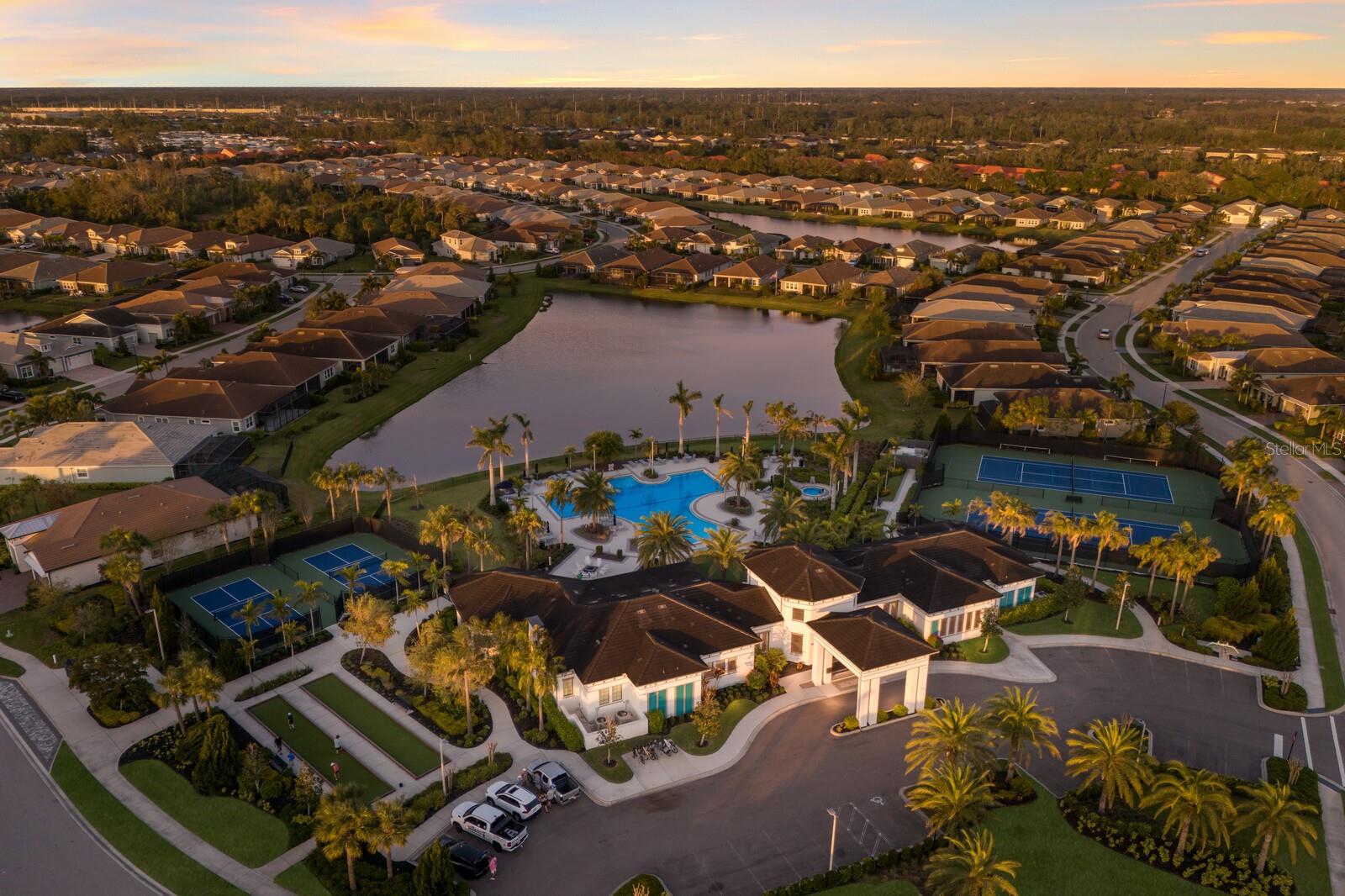 SUNRISE PRESERVE - Residential