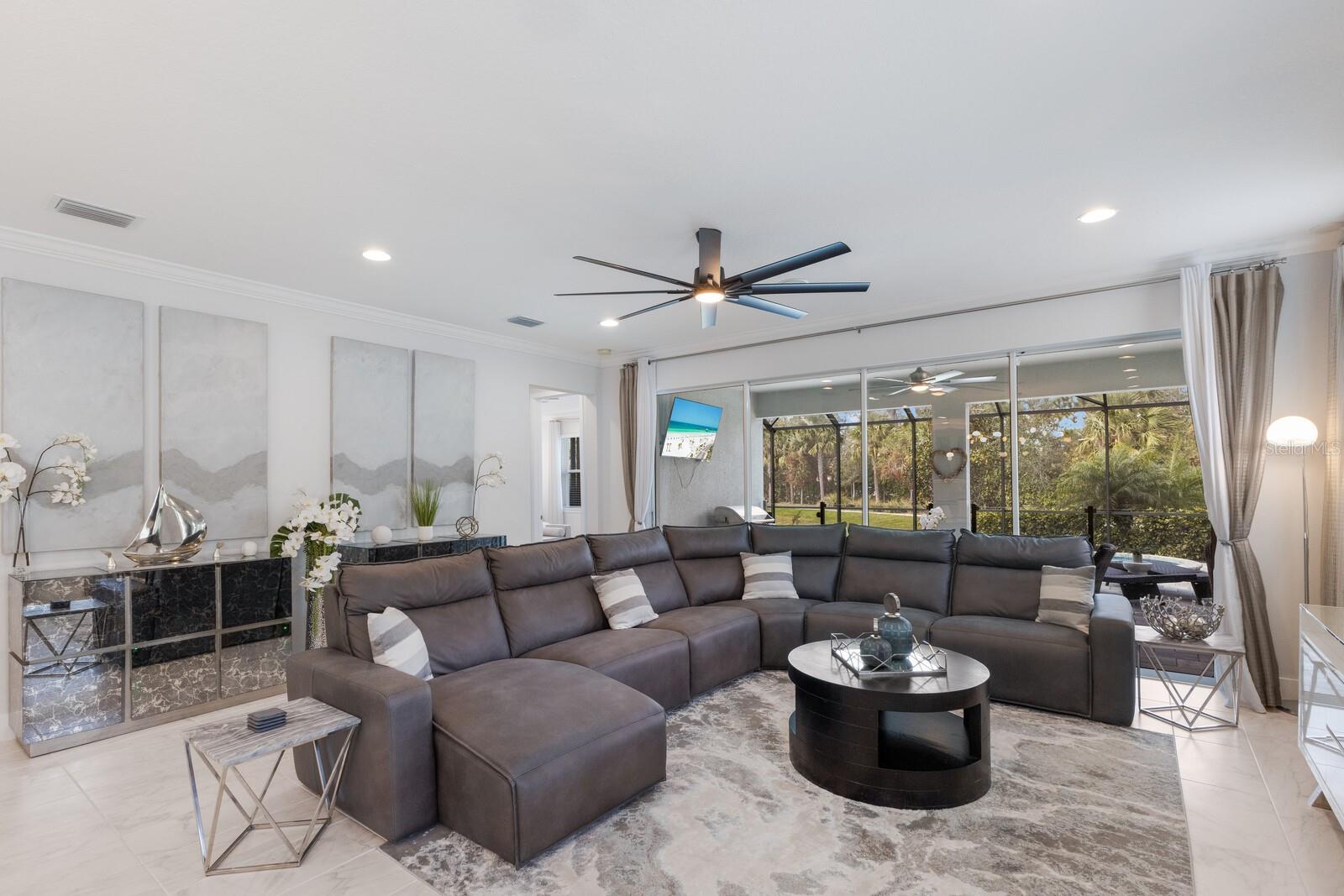 SUNRISE PRESERVE - Residential