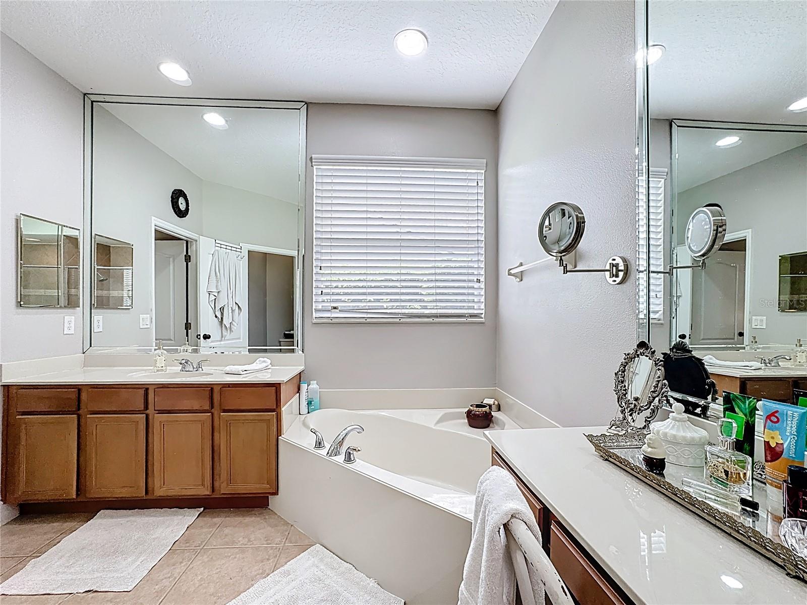 LIVE OAK RESERVE - Residential