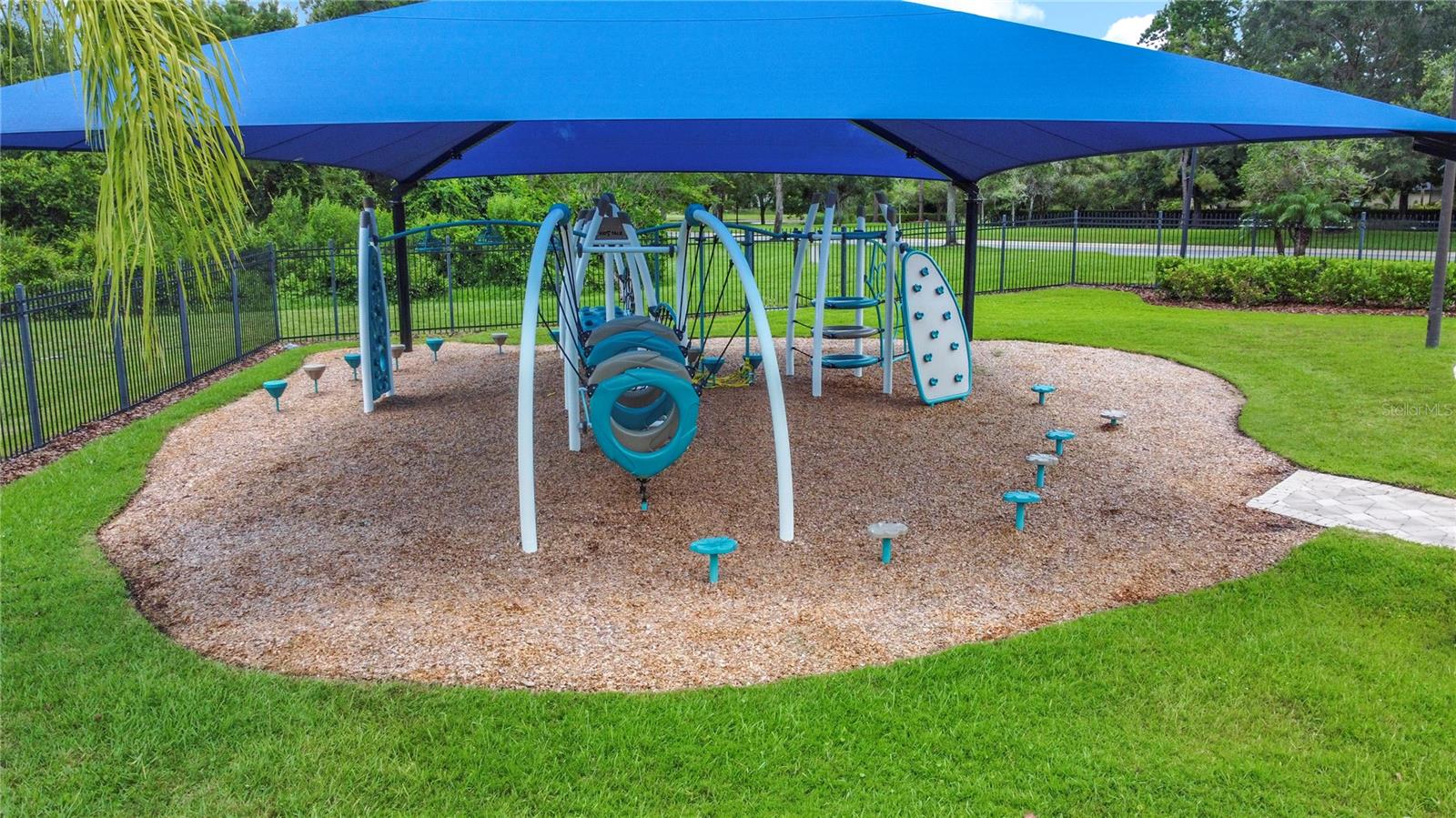 LIVE OAK RESERVE - Residential