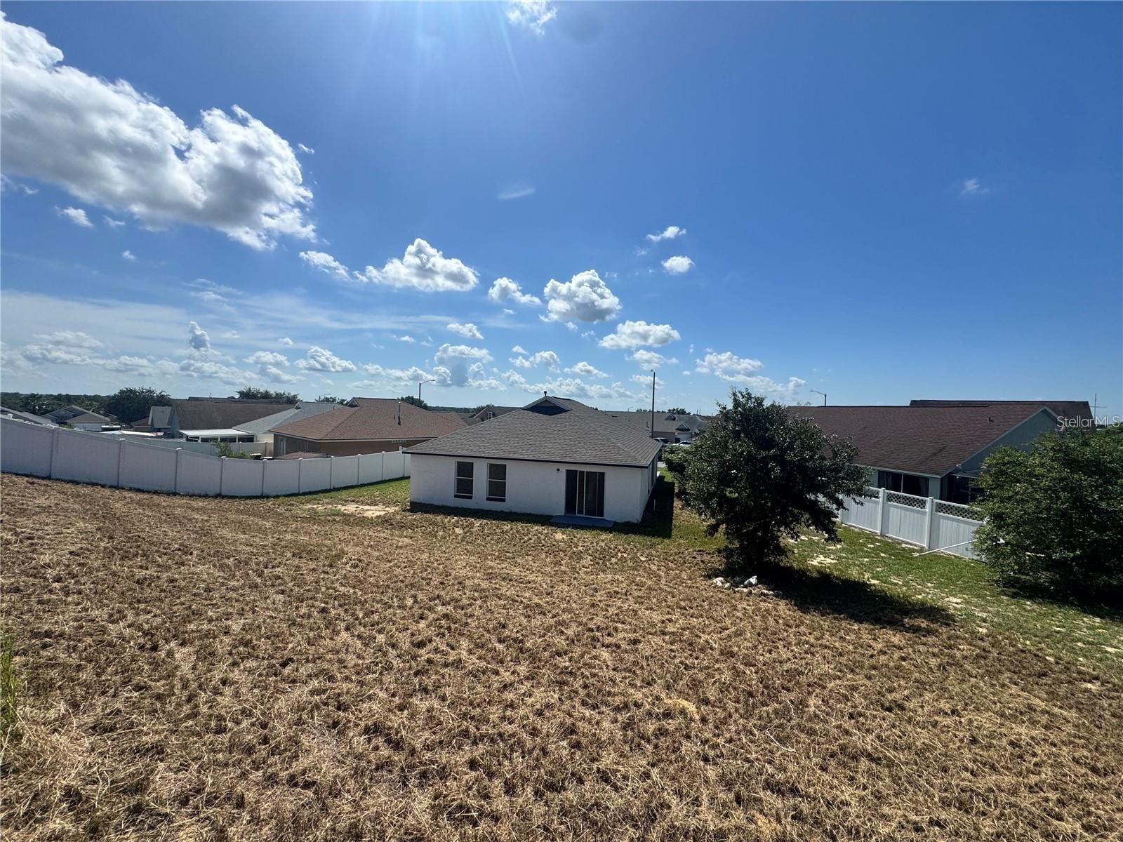 ROYAL RIDGE PH 03 - Residential