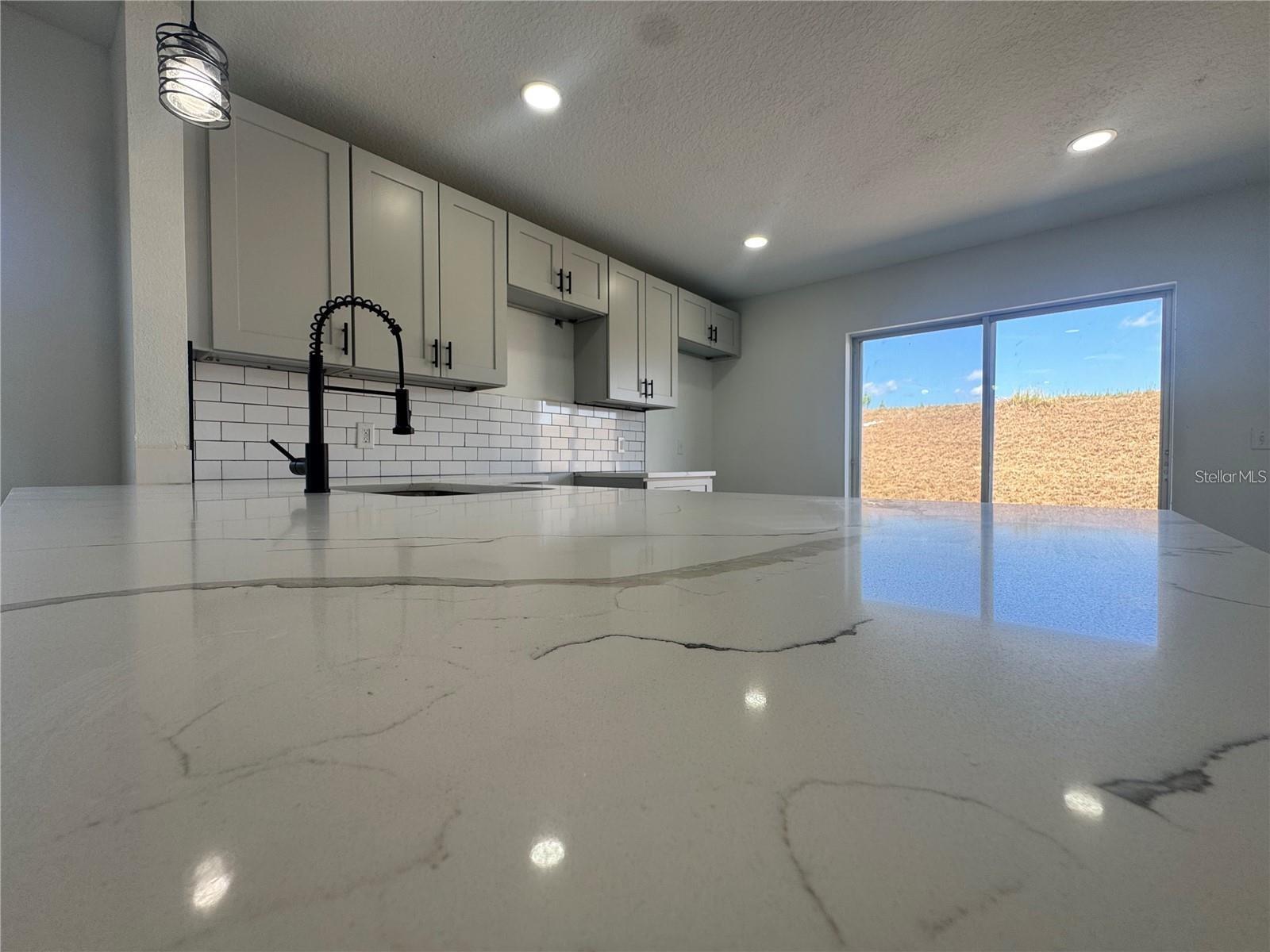 ROYAL RIDGE PH 03 - Residential