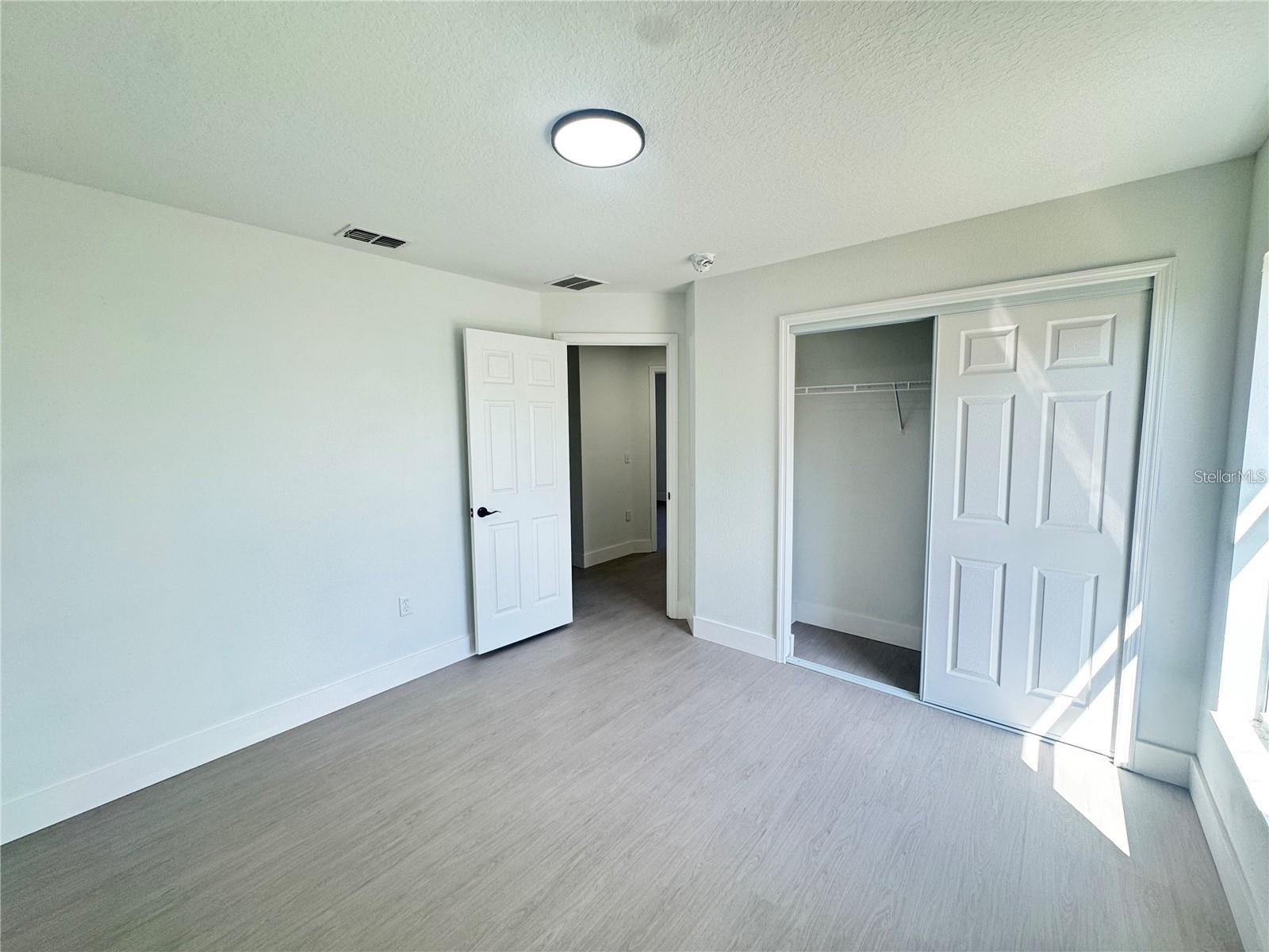 ROYAL RIDGE PH 03 - Residential