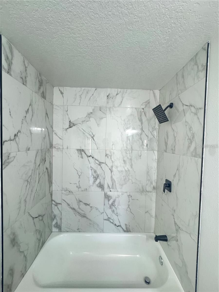 ROYAL RIDGE PH 03 - Residential