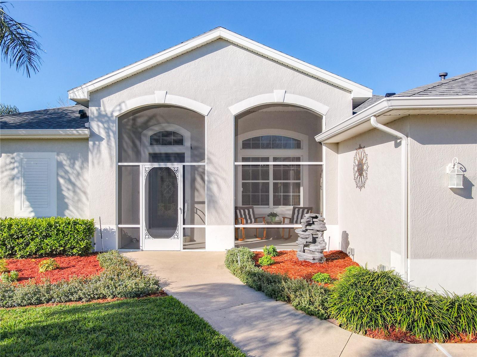 27023 OLD ENGLISH COURT