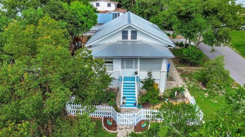 A home in LAKE HELEN