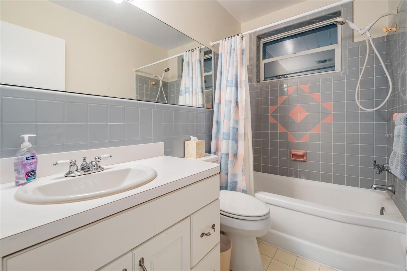 FAIR OAKS 1ST ADD - Residential