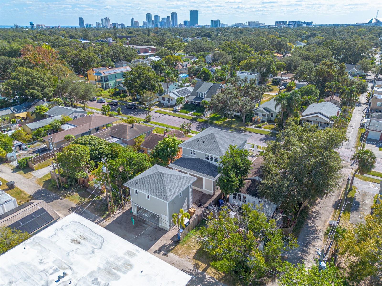 EUCLID GROVE - Residential