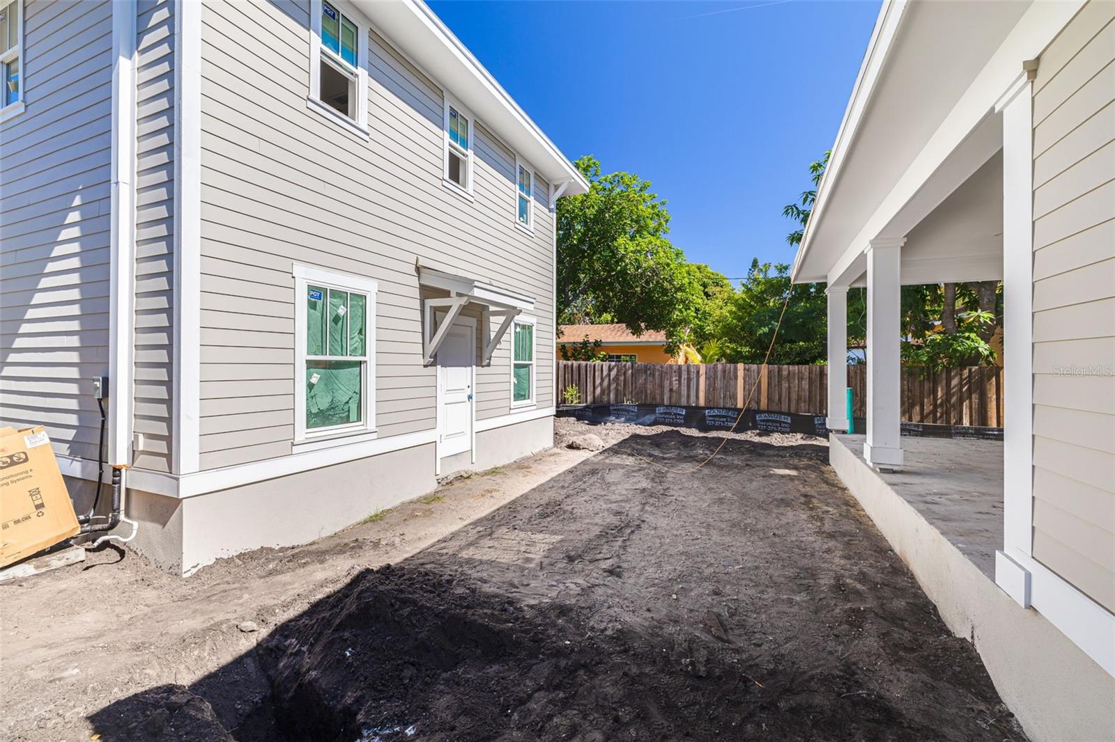 EUCLID GROVE - Residential