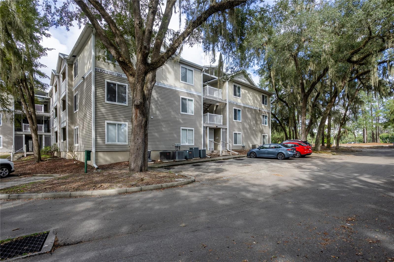 4000 SW 23RD STREET 1-202