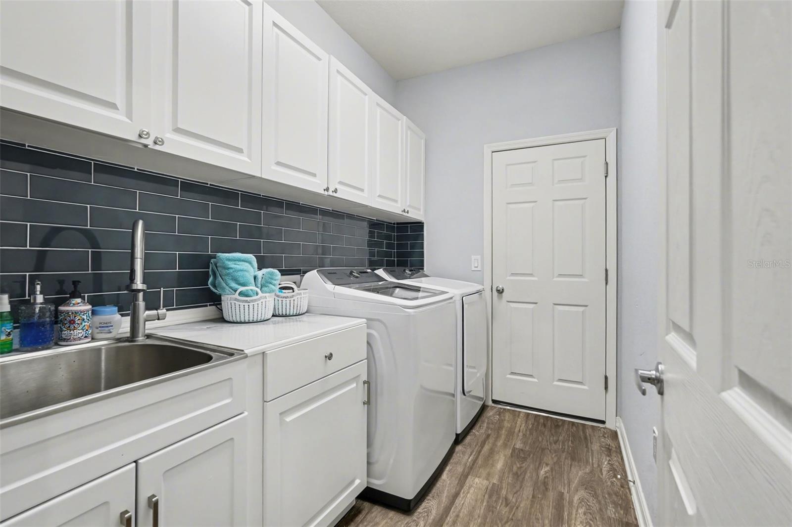 CHAPEL CRK VLGS 3 & 6 - Residential