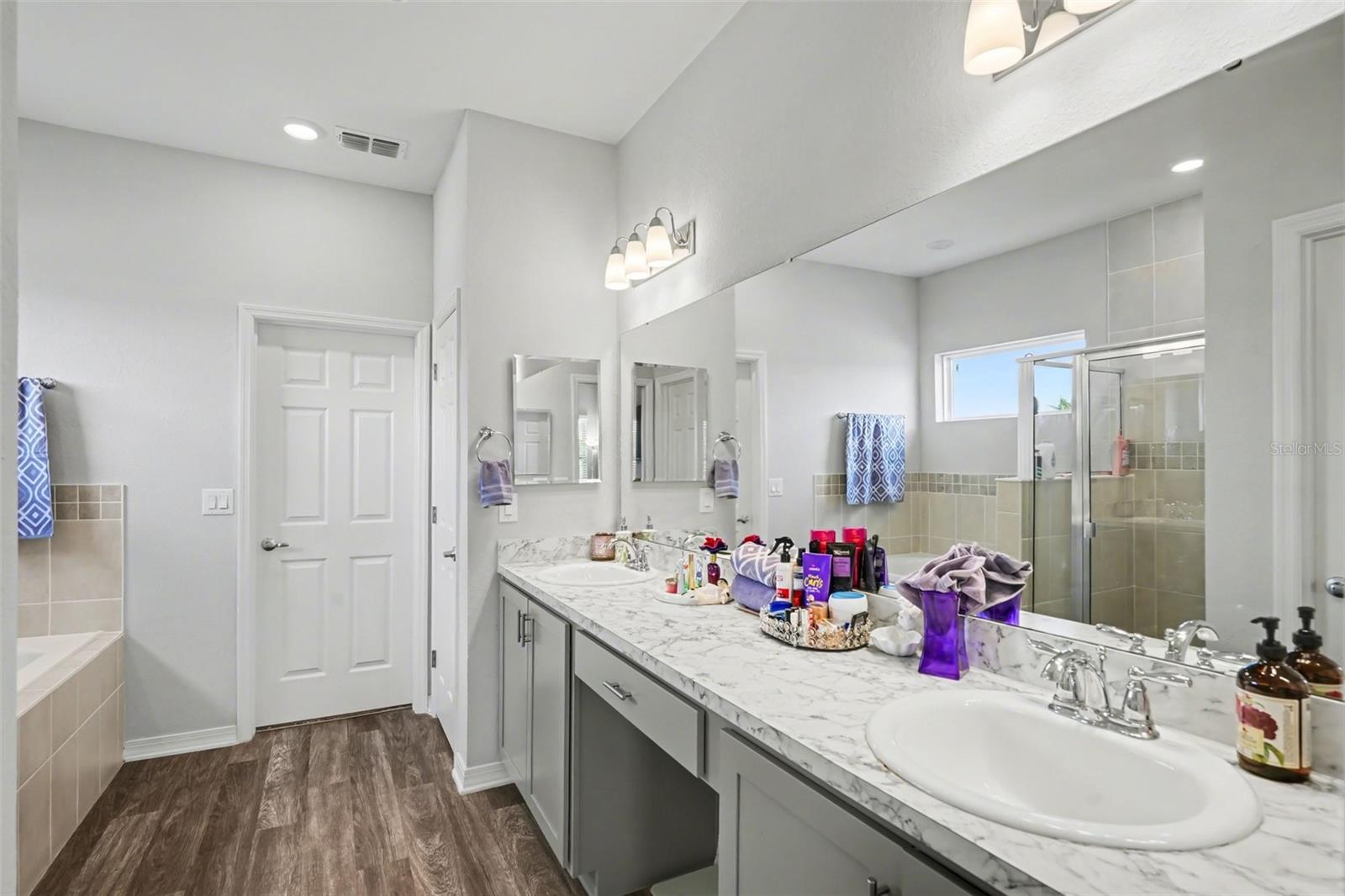 CHAPEL CRK VLGS 3 & 6 - Residential