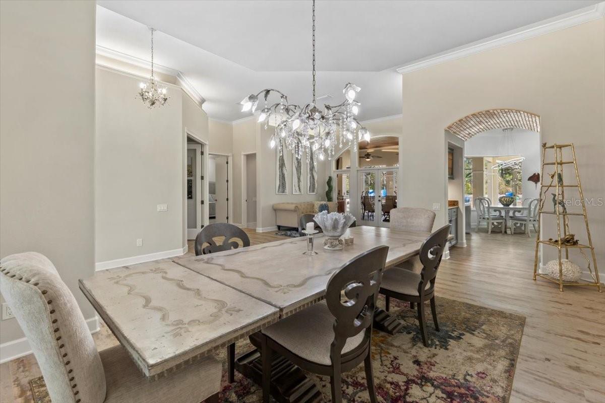 LIONSPAW GRAND TR D - Residential