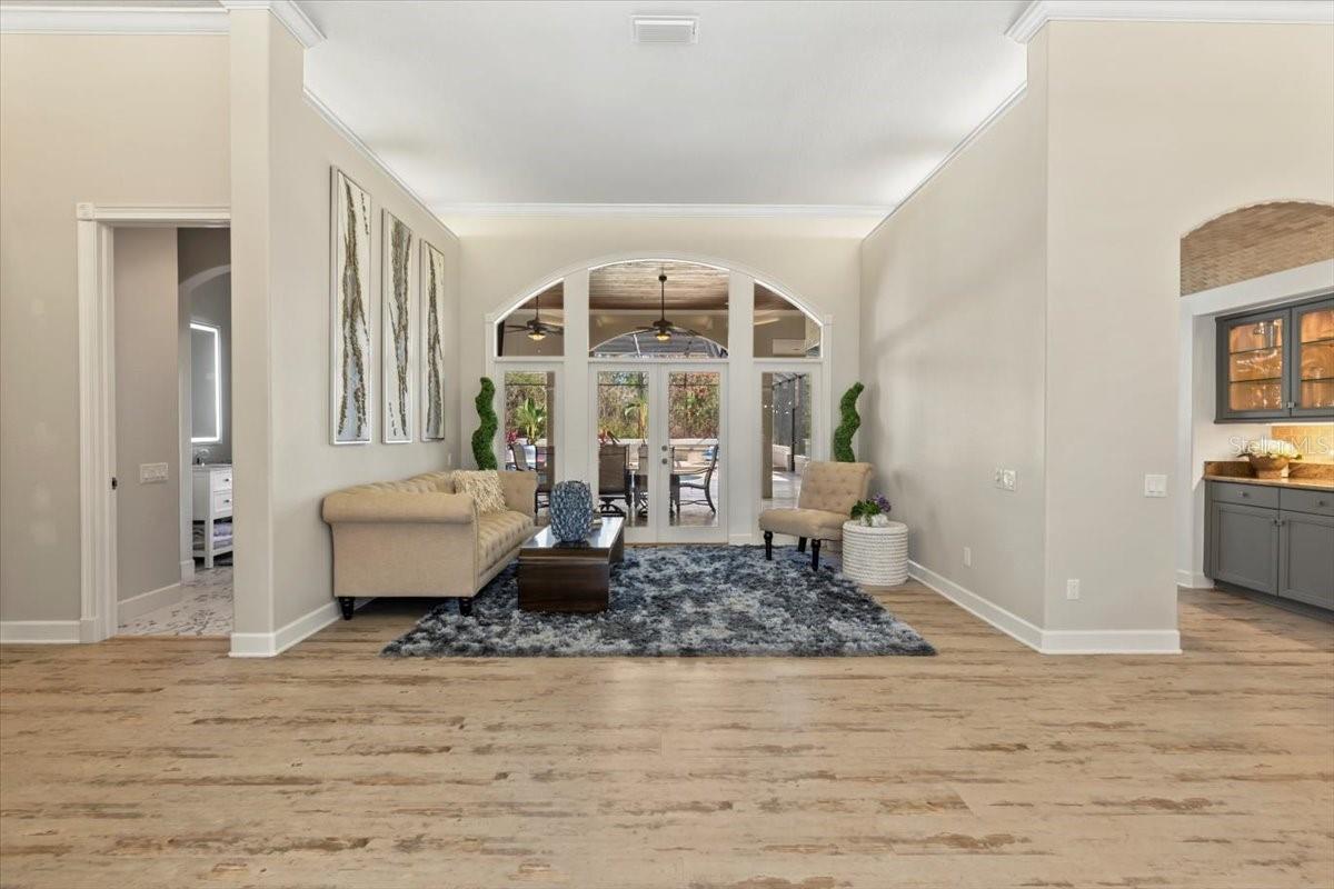 LIONSPAW GRAND TR D - Residential