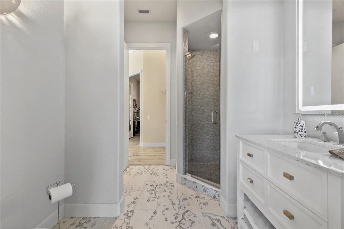 LIONSPAW GRAND TR D - Residential