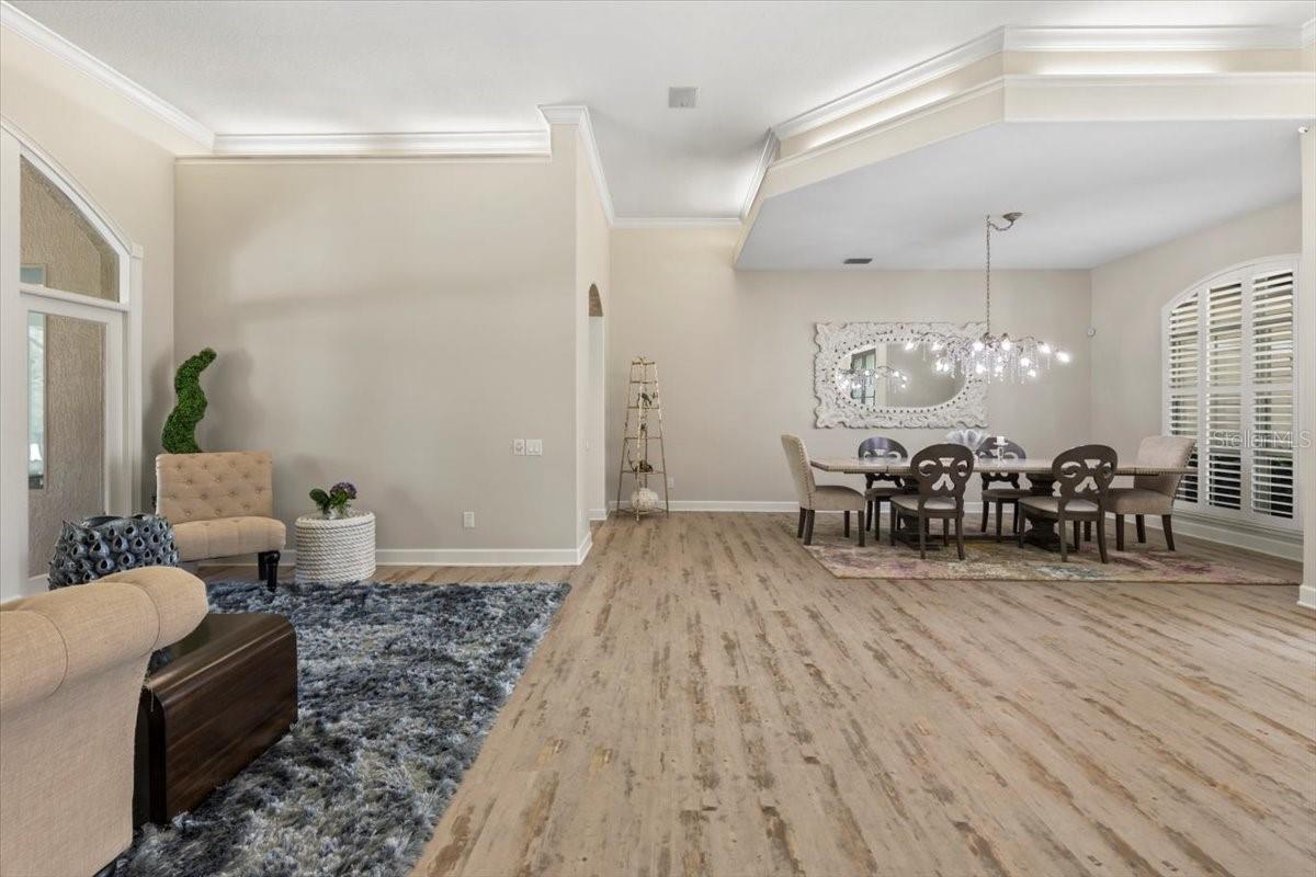 LIONSPAW GRAND TR D - Residential