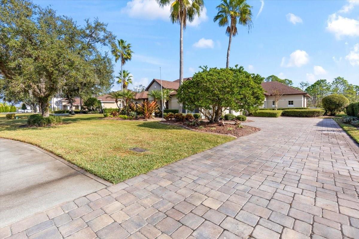 LIONSPAW GRAND TR D - Residential