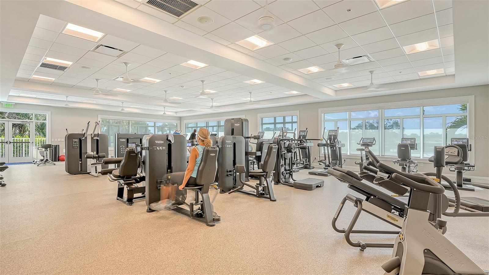 VENICE GOLF & COUNTRY CLUB - Residential