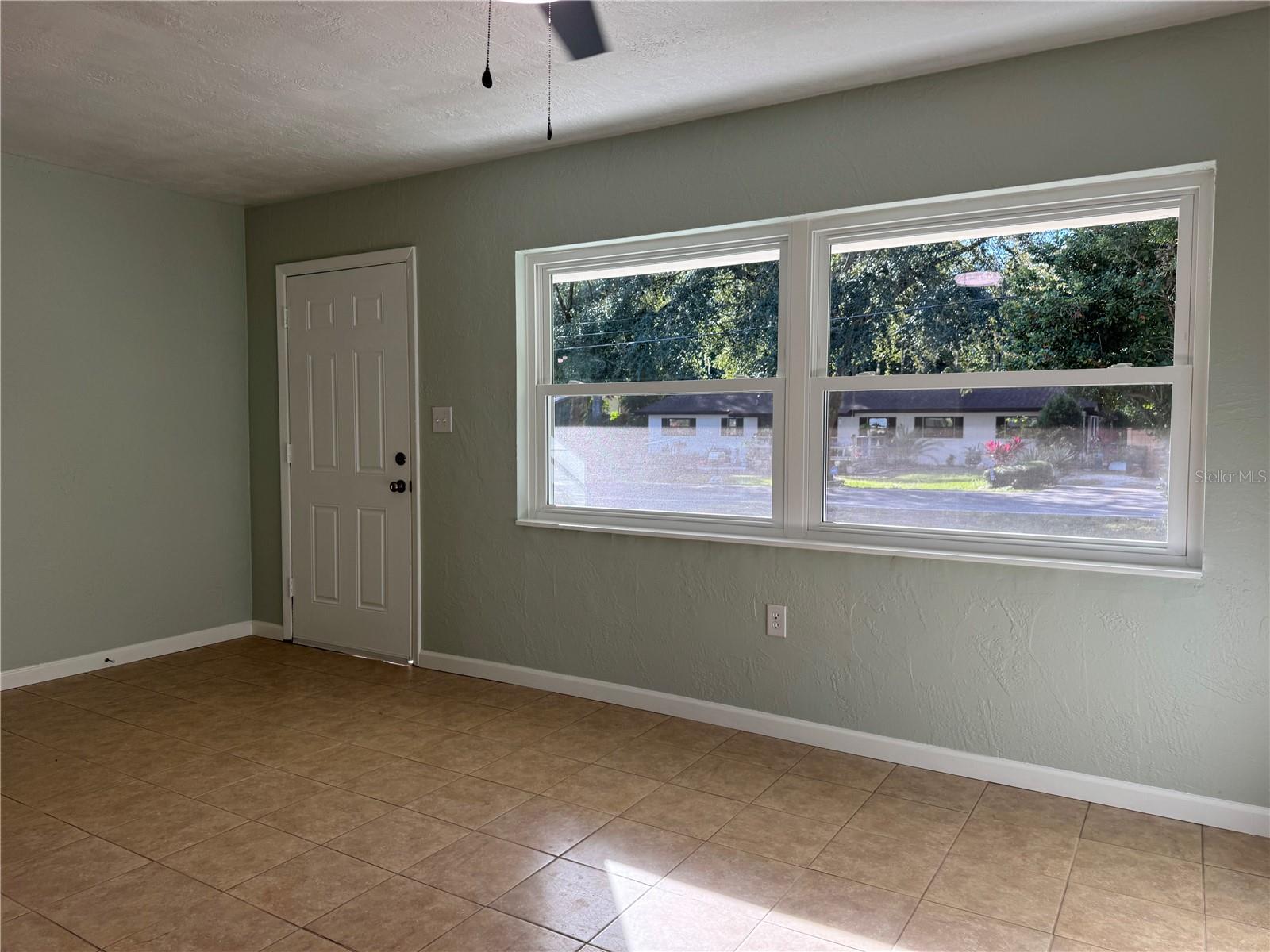 HILLTOP MANOR - Residential Income