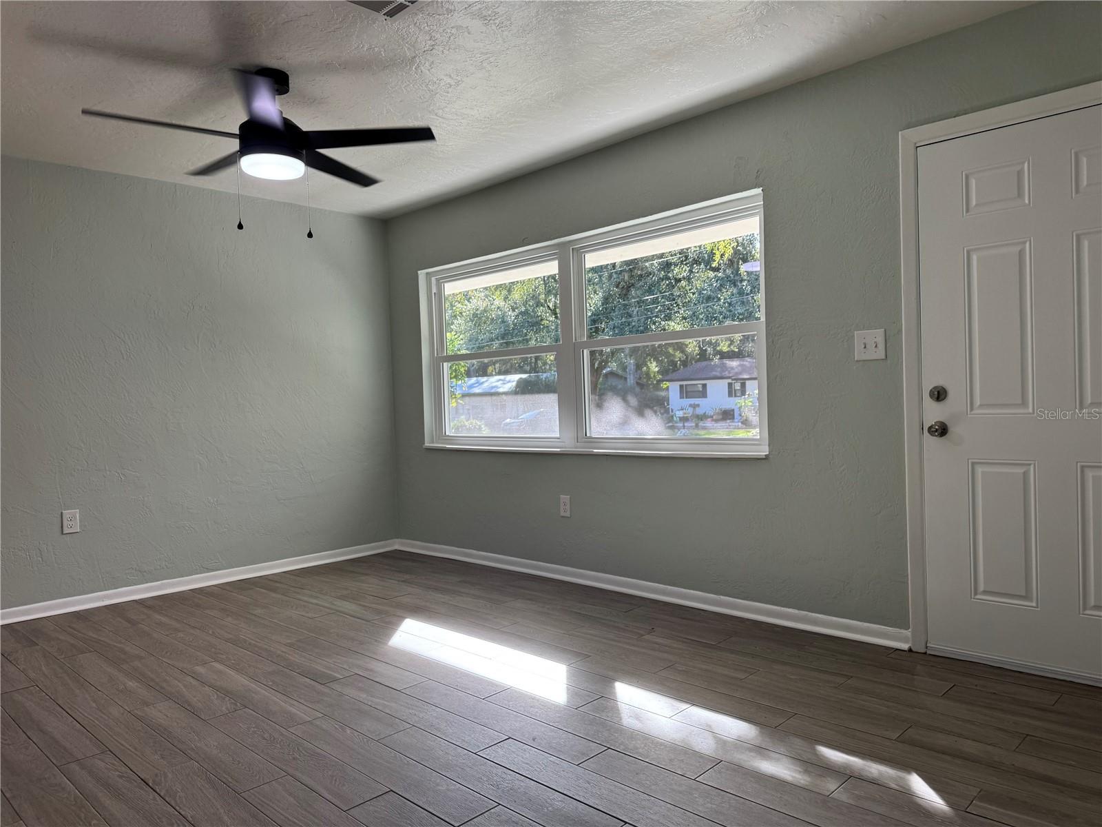 HILLTOP MANOR - Residential Income