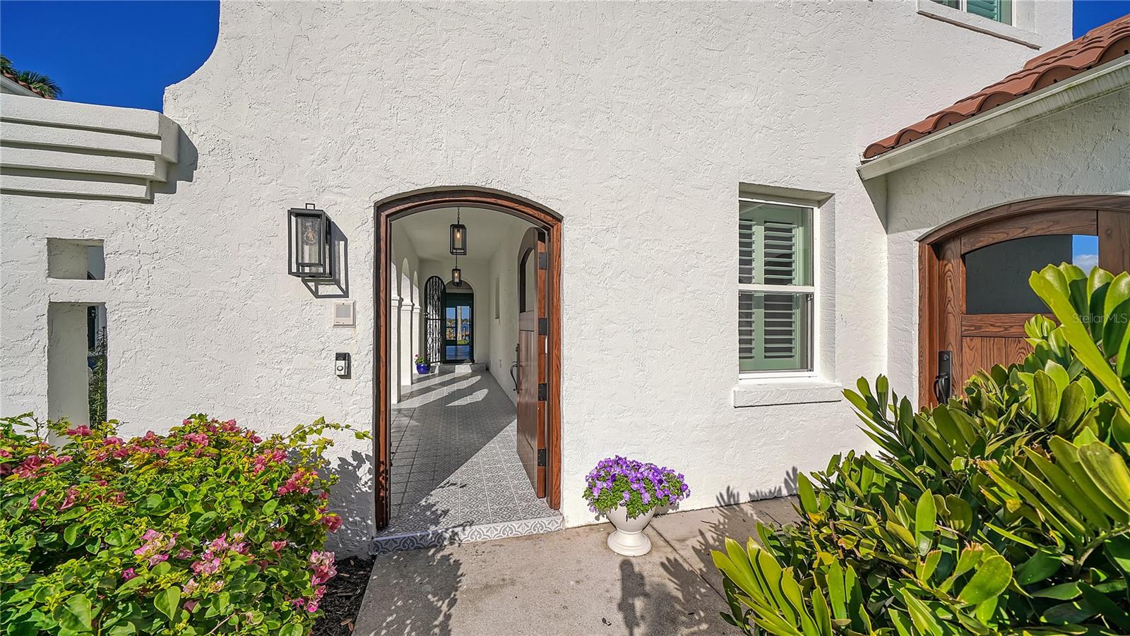 BRADEN COURT - Residential