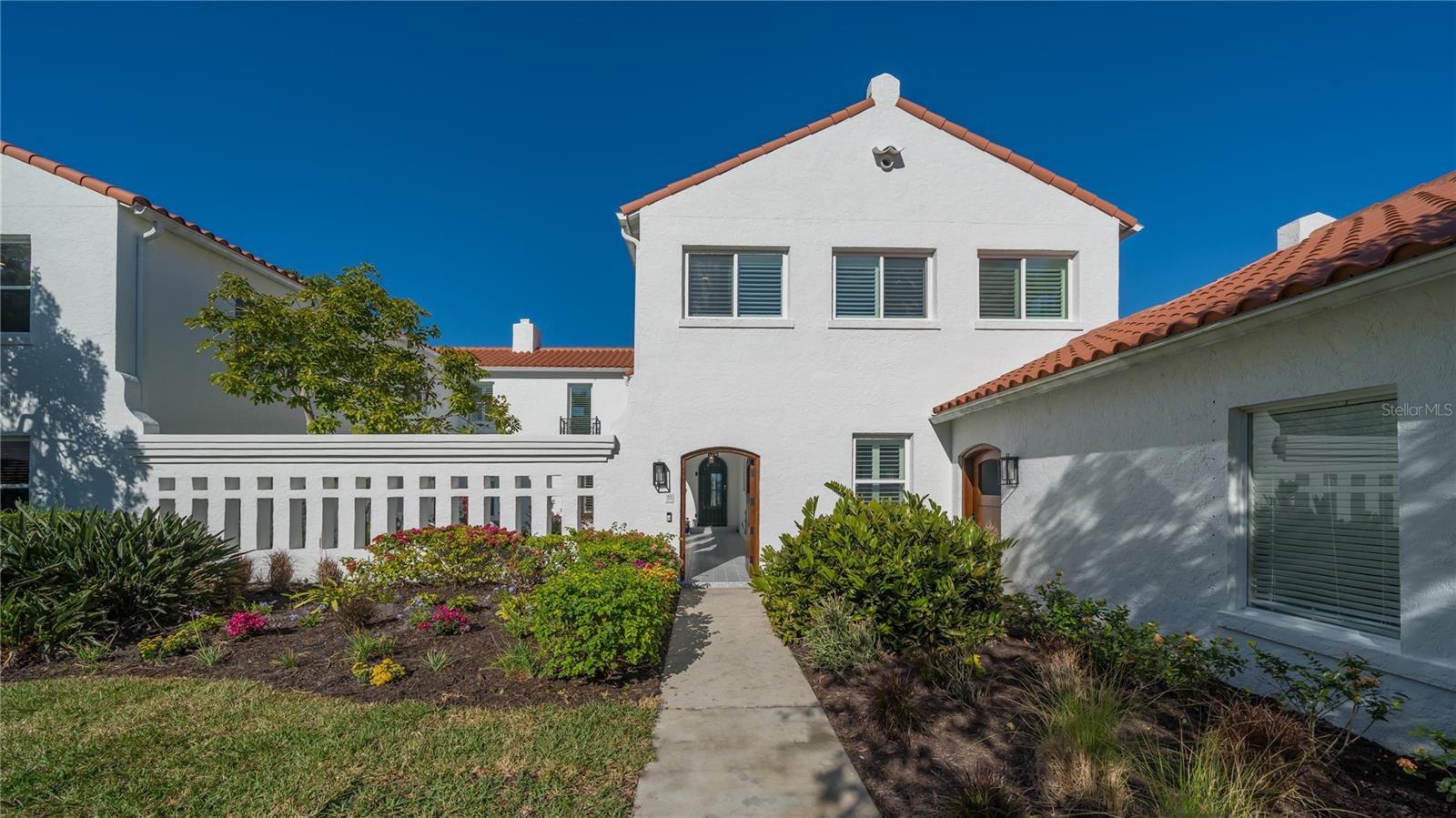 BRADEN COURT - Residential