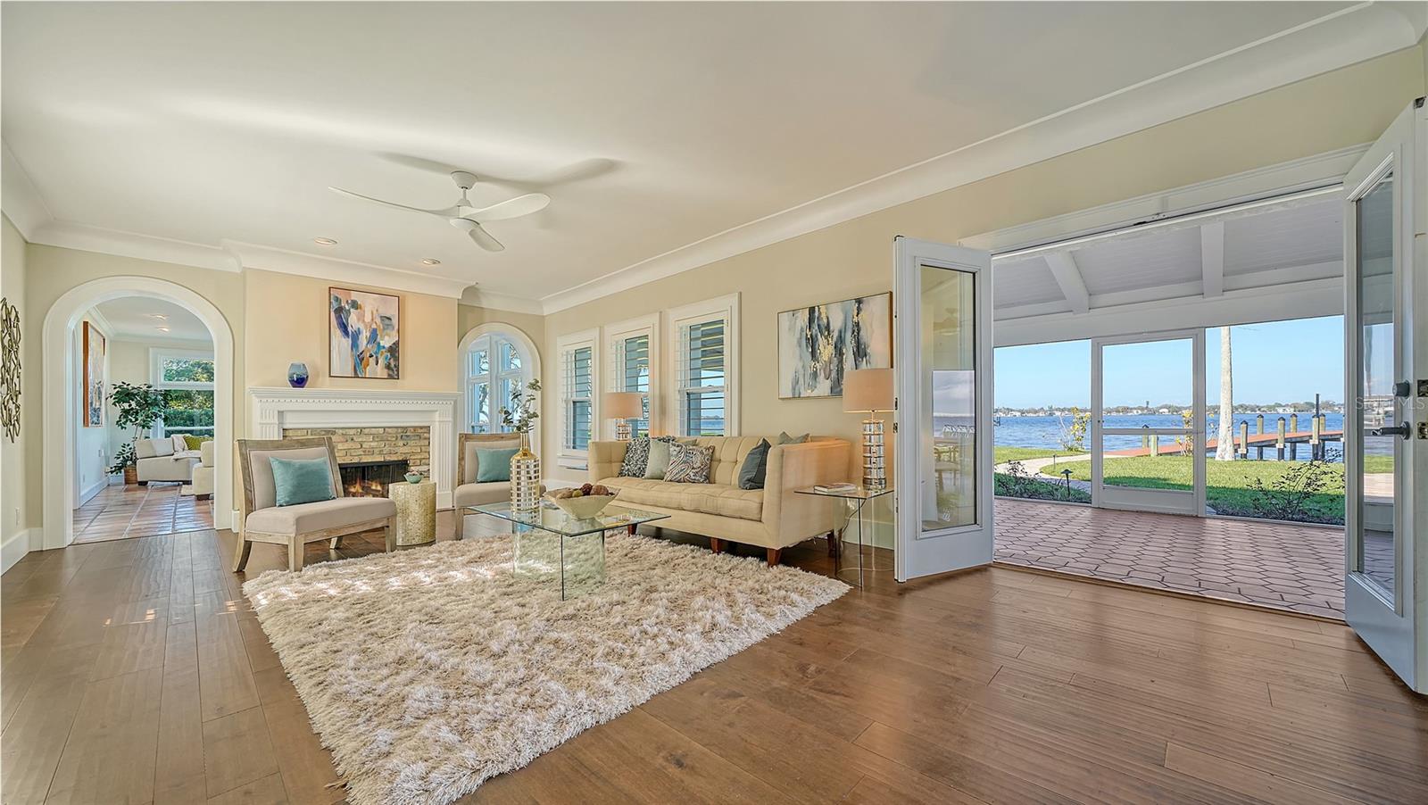 BRADEN COURT - Residential