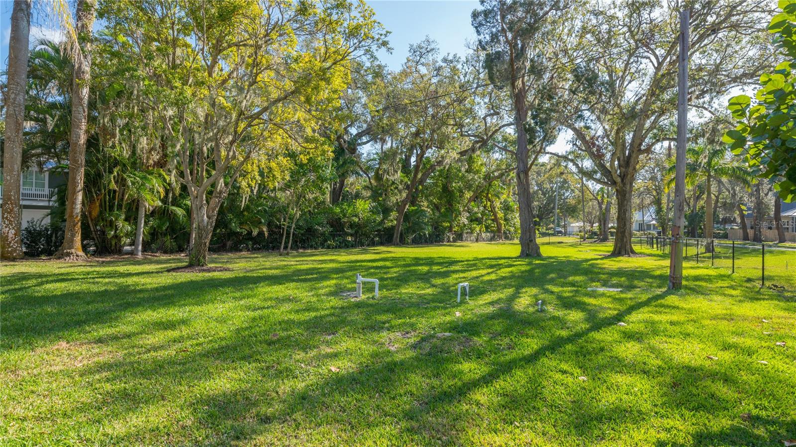 BRADEN COURT - Residential