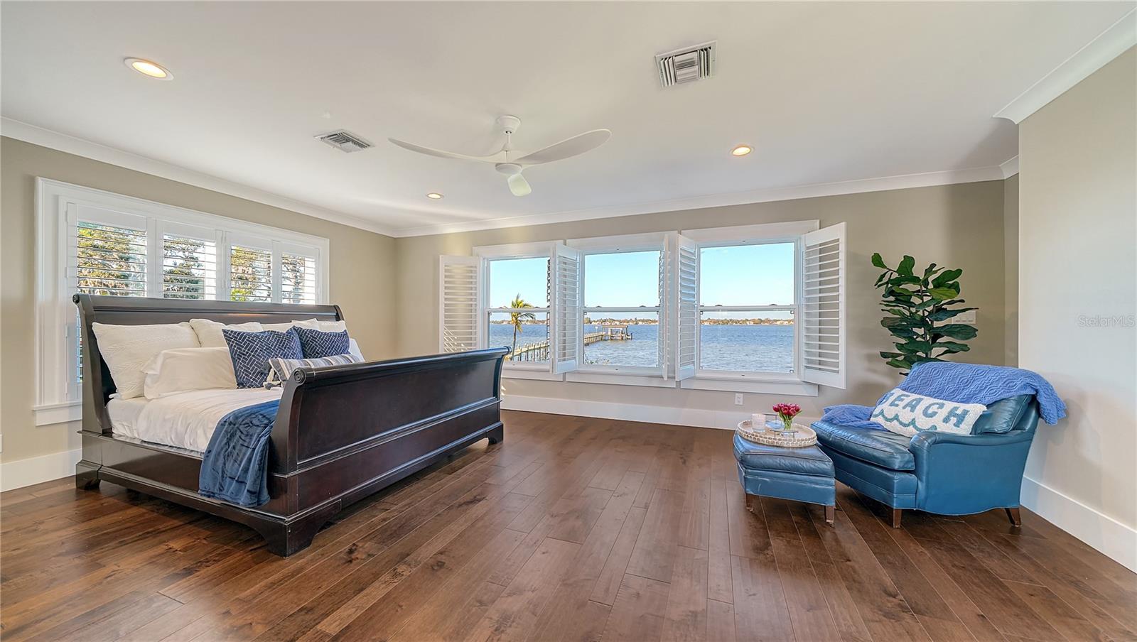 BRADEN COURT - Residential