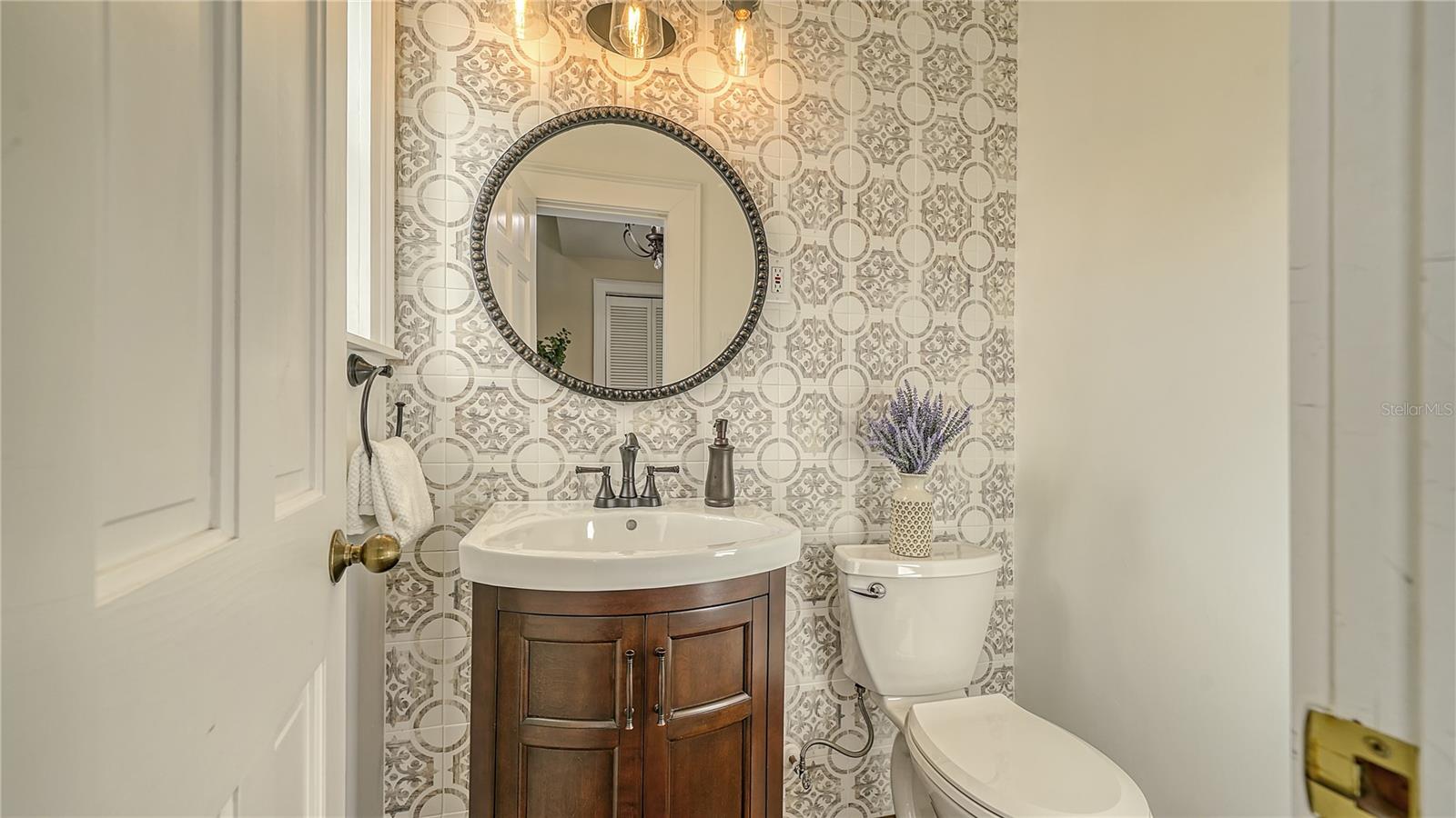 BRADEN COURT - Residential