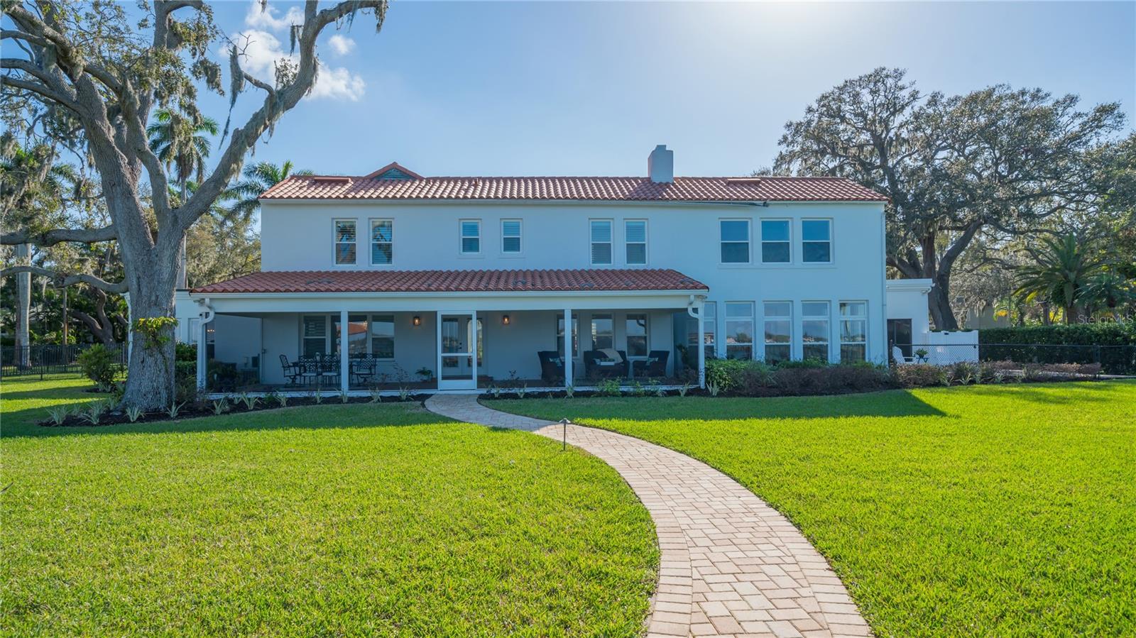 BRADEN COURT - Residential