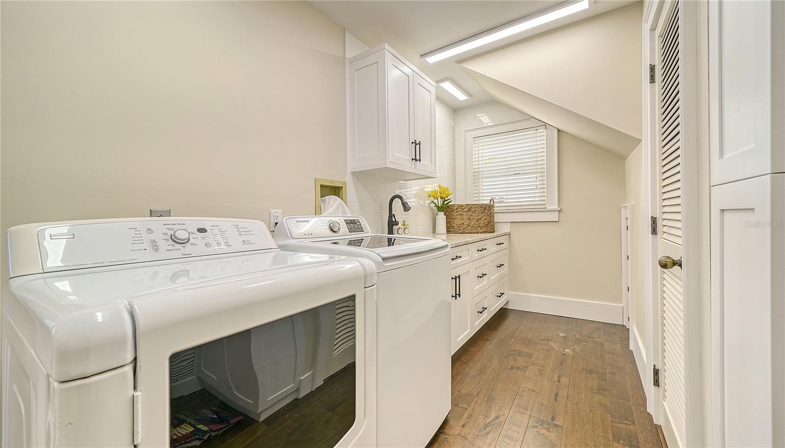 BRADEN COURT - Residential