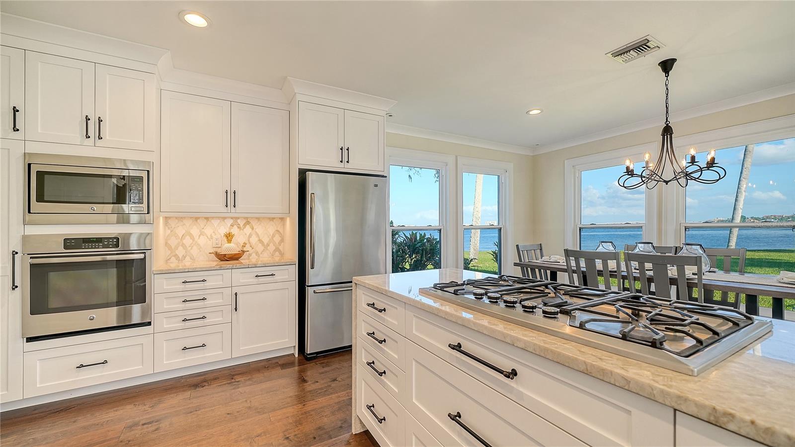 BRADEN COURT - Residential