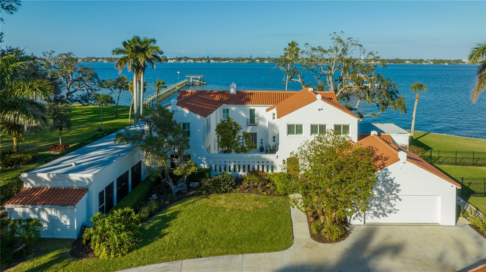 BRADEN COURT - Residential