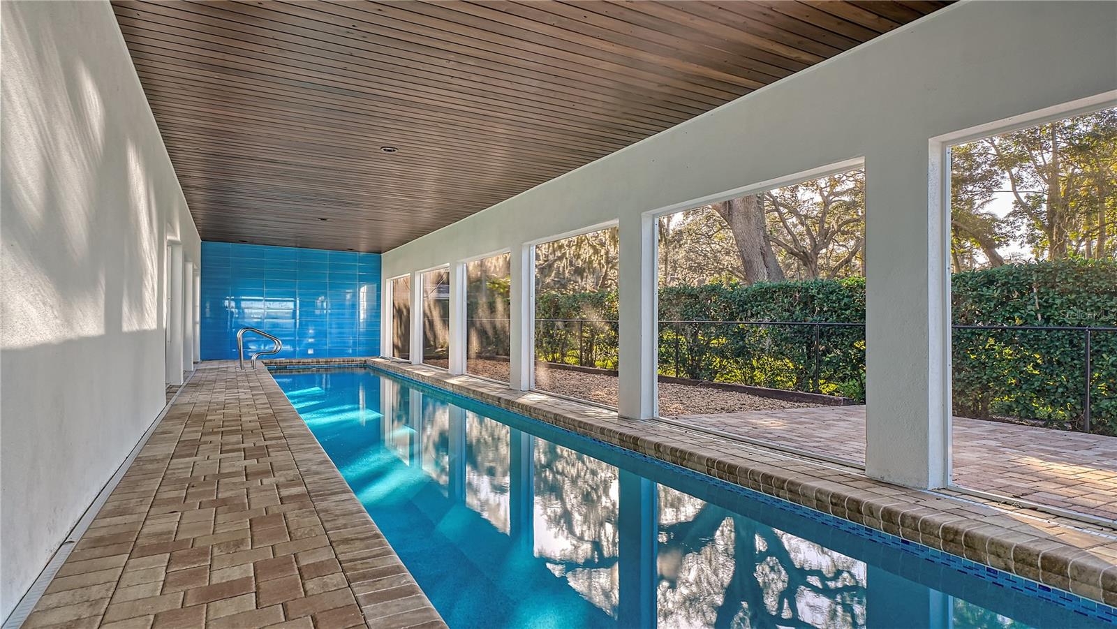 BRADEN COURT - Residential