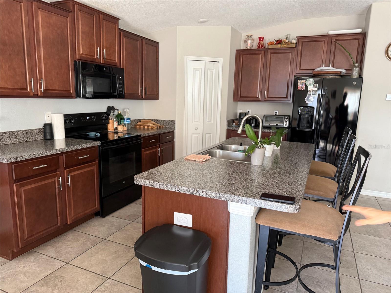 10103 ROSE PETAL PLACE