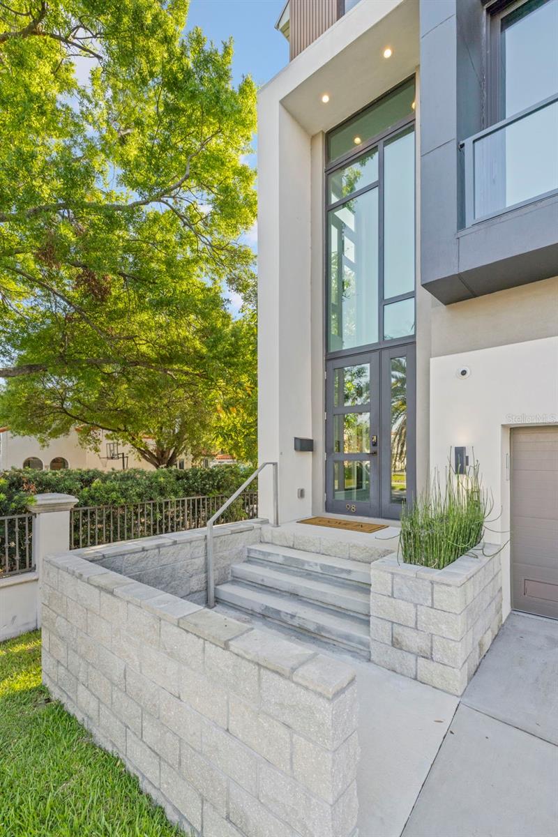 DAVIS POINT TWNHMS - Residential