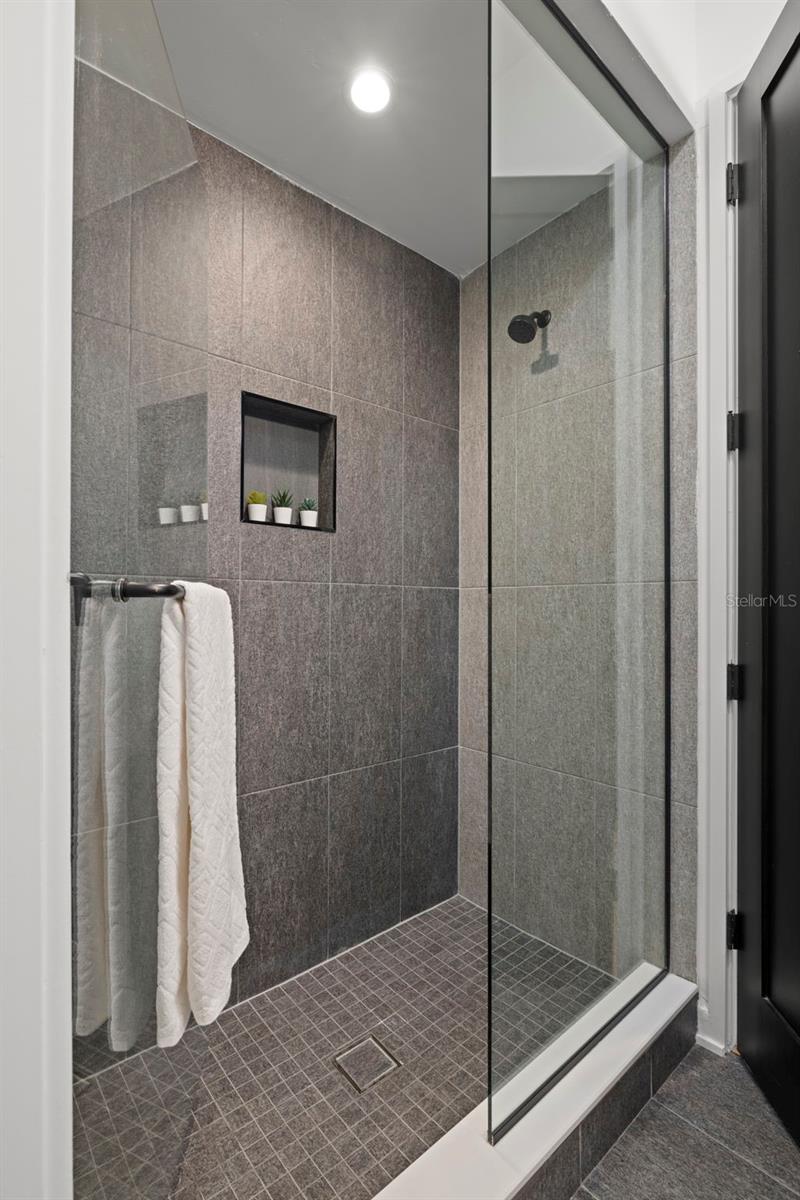 DAVIS POINT TWNHMS - Residential