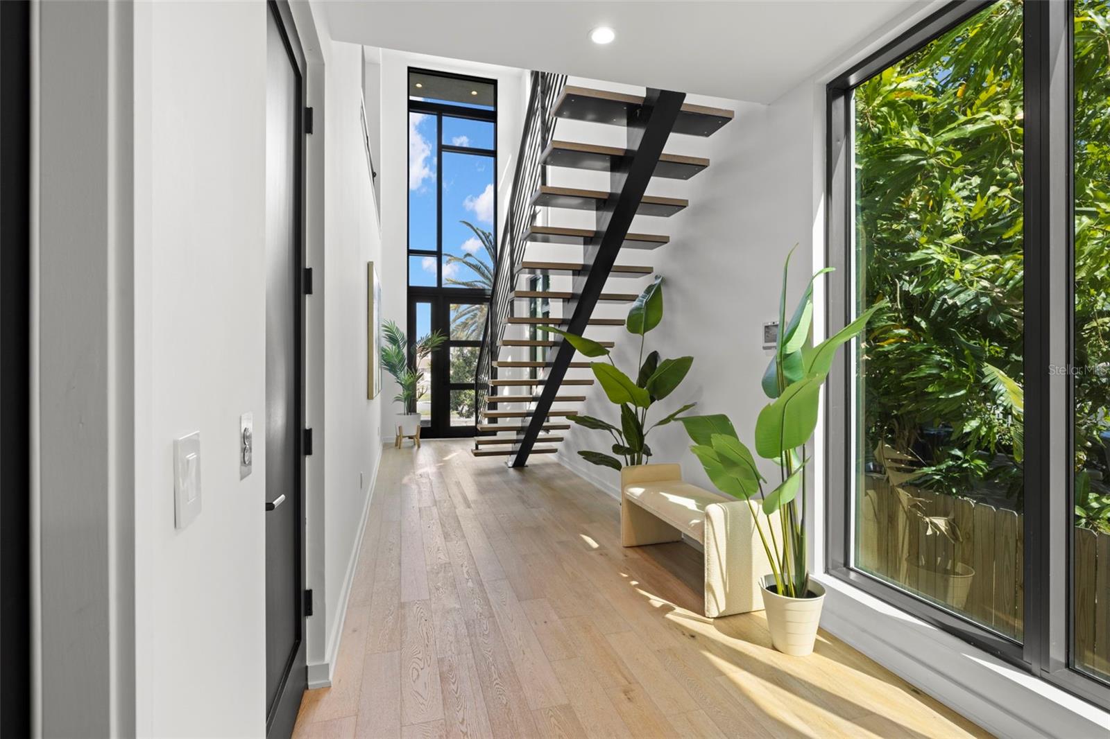 DAVIS POINT TWNHMS - Residential