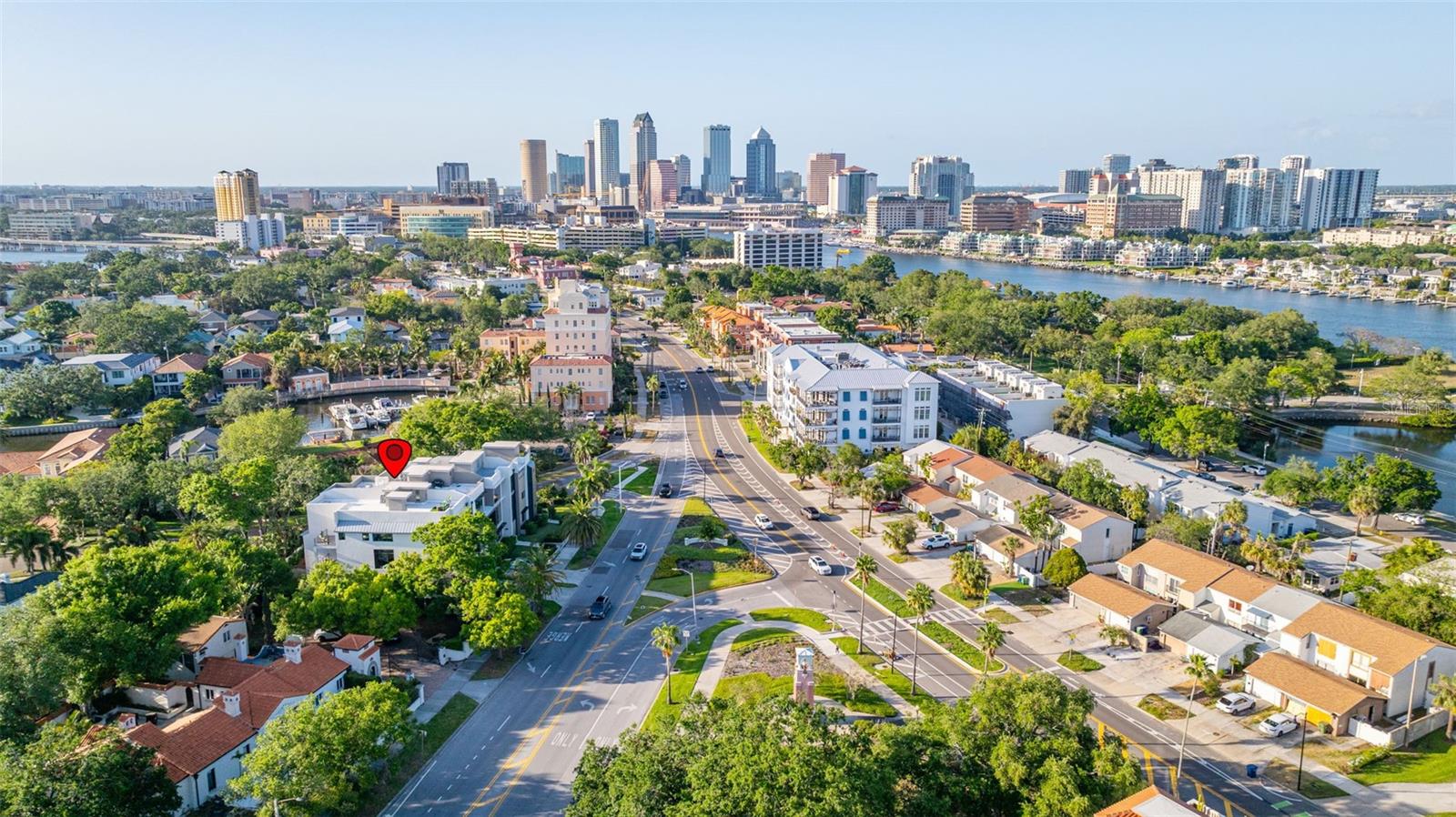 DAVIS POINT TWNHMS - Residential