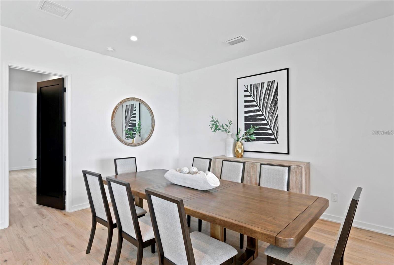 DAVIS POINT TWNHMS - Residential