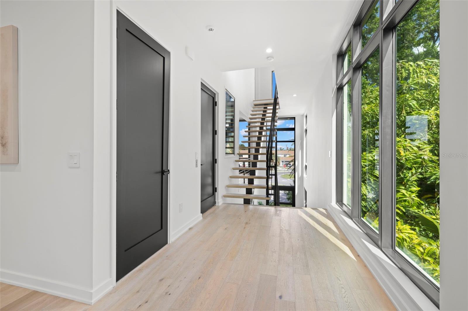 DAVIS POINT TWNHMS - Residential