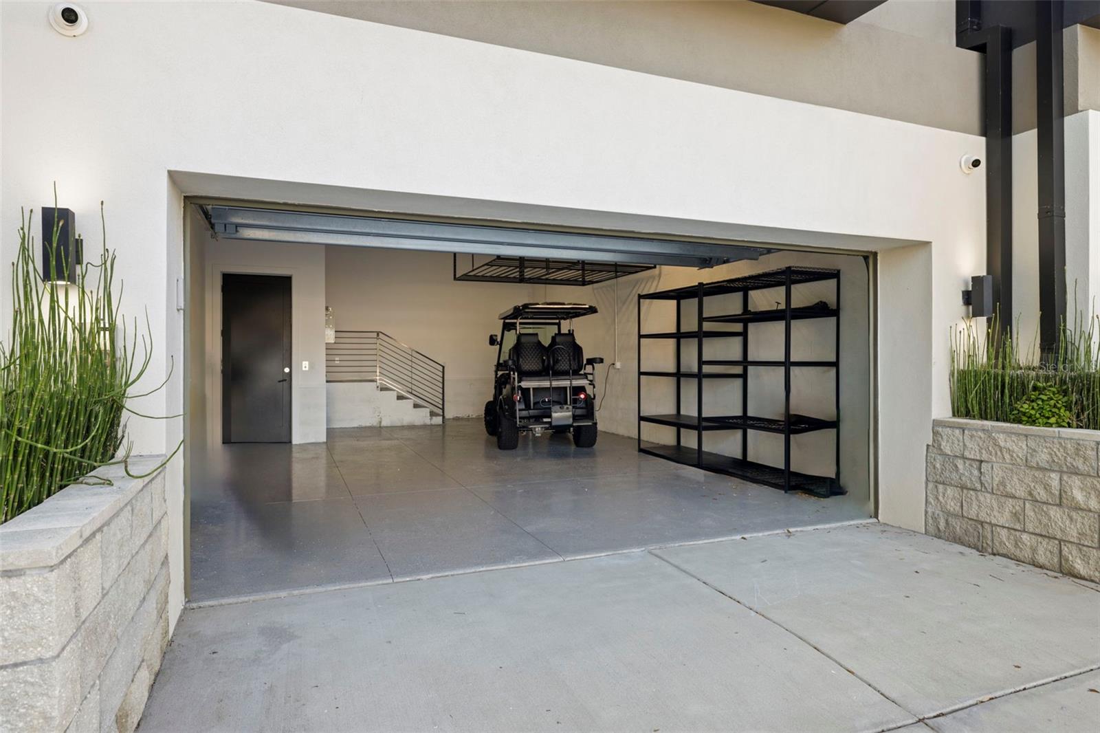 DAVIS POINT TWNHMS - Residential