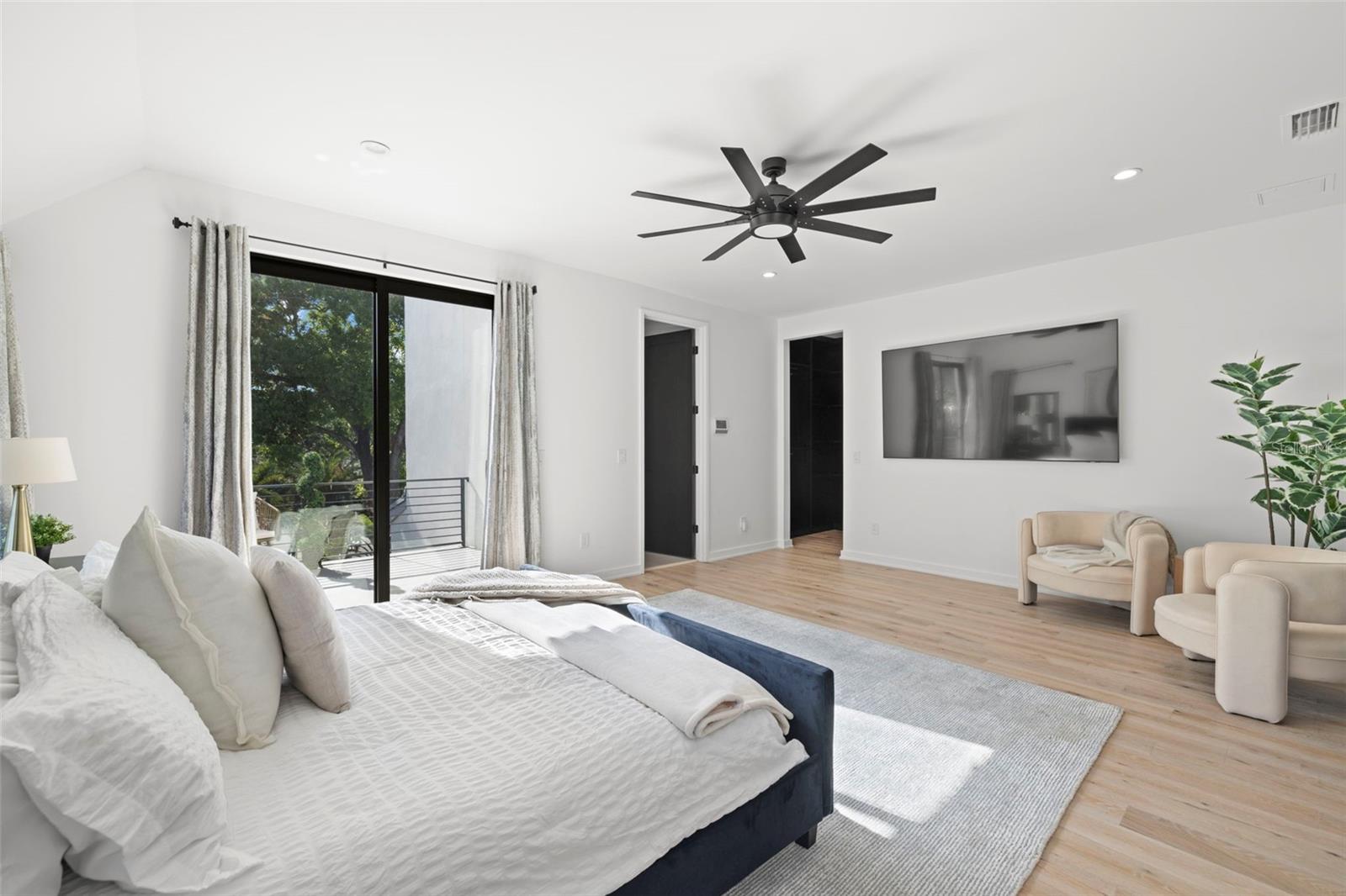 DAVIS POINT TWNHMS - Residential