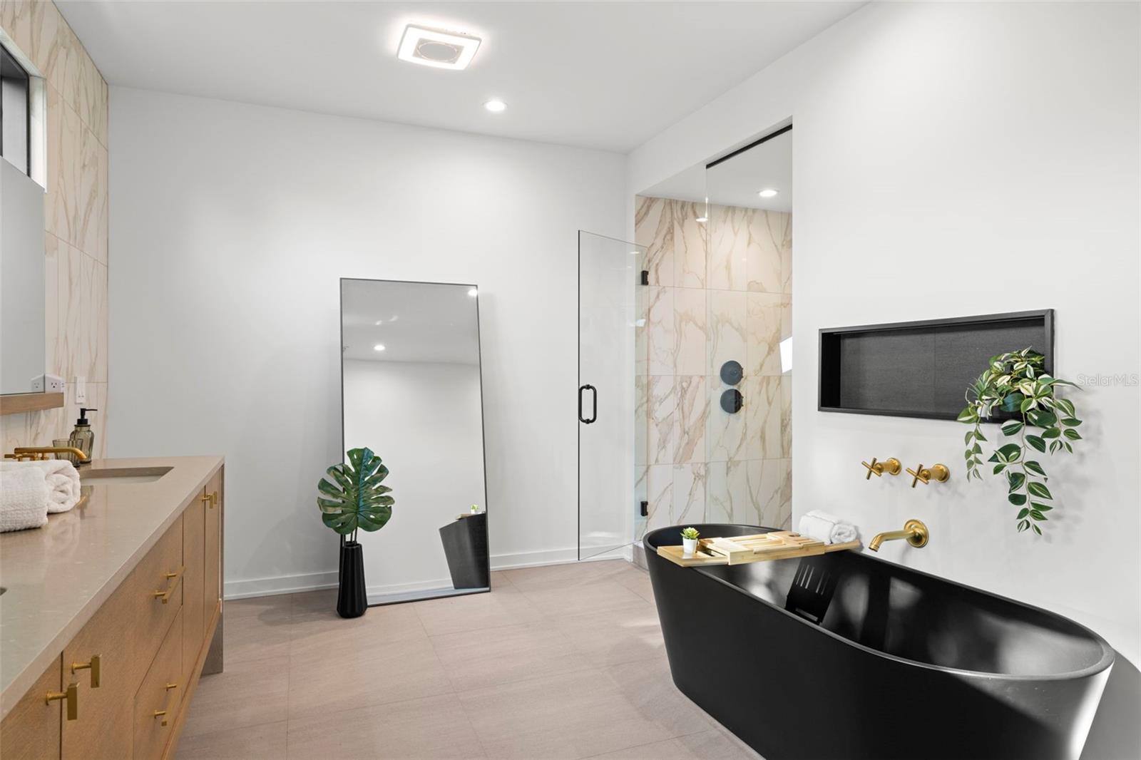 DAVIS POINT TWNHMS - Residential