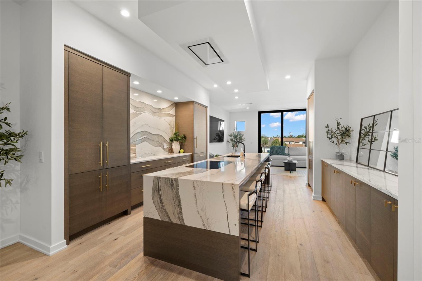 DAVIS POINT TWNHMS - Residential